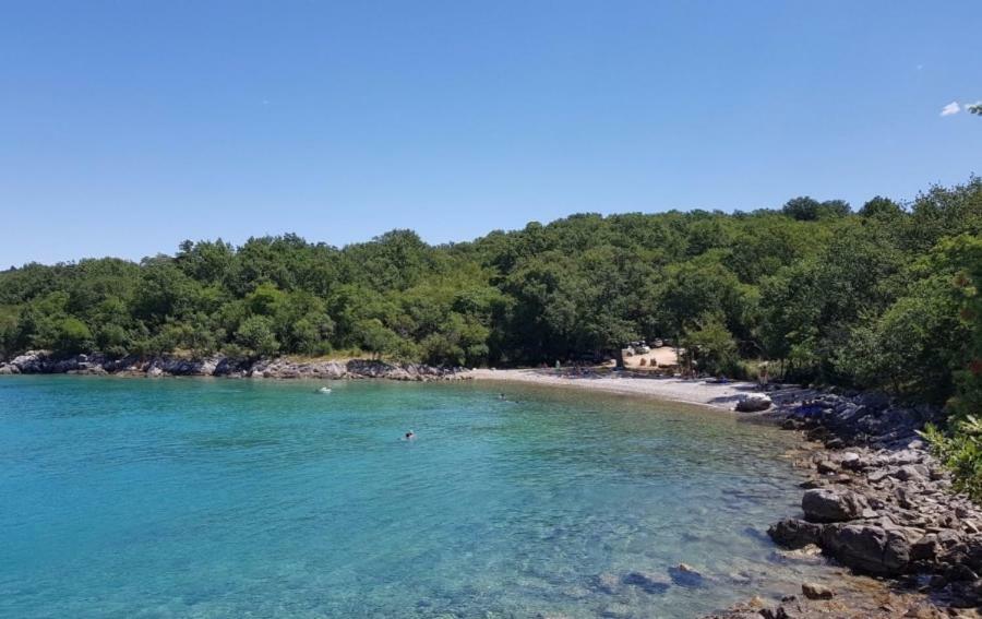 Apartment Mare Krk Milohnici Εξωτερικό φωτογραφία